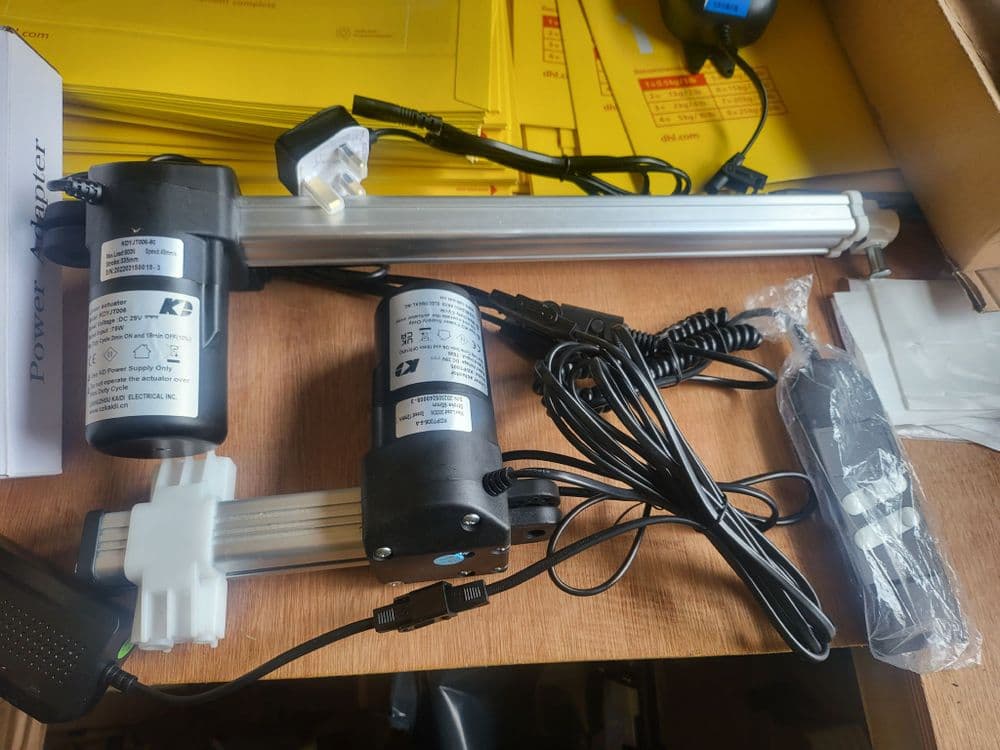 Dual motor kit - recliner and headrest functions