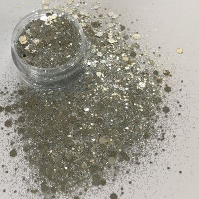 Chunky silver  festival glitter mix -10g pot