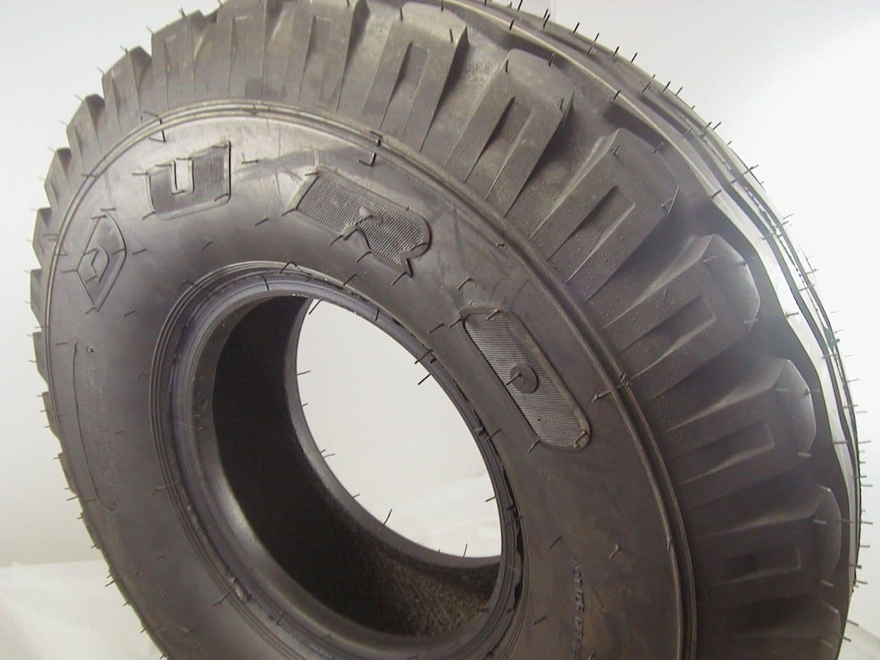 10-5-65-x-16-implement-tyre