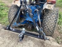 Drawbar Hitch System (Cat. 1)  9 holes