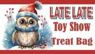 10 Owl Berries Toy Show Treat Bag Stickers