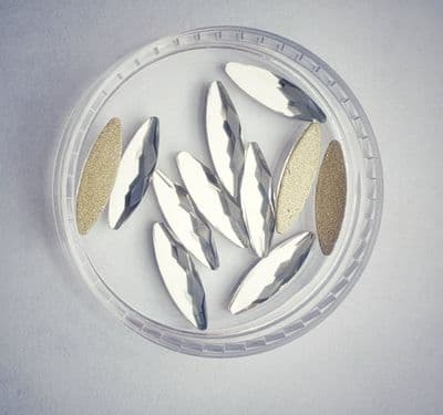 Nail art glass stones Drop 3x10mm 10pcs  Clear