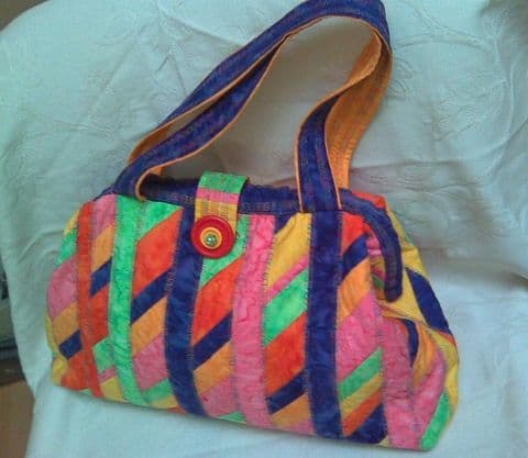 Karry's Carpet Bag (Large) with Spriral Piecing instructions