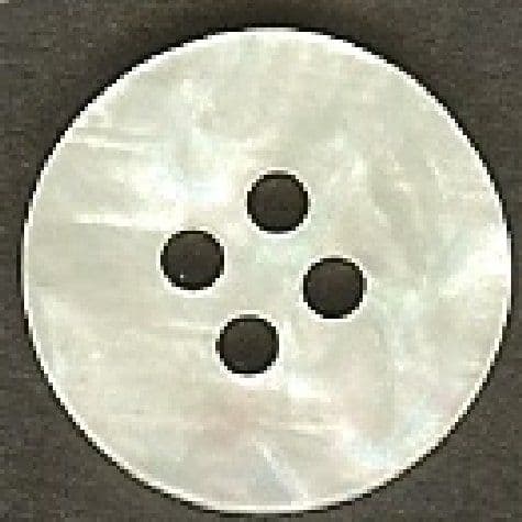 Pearl White Button B100116