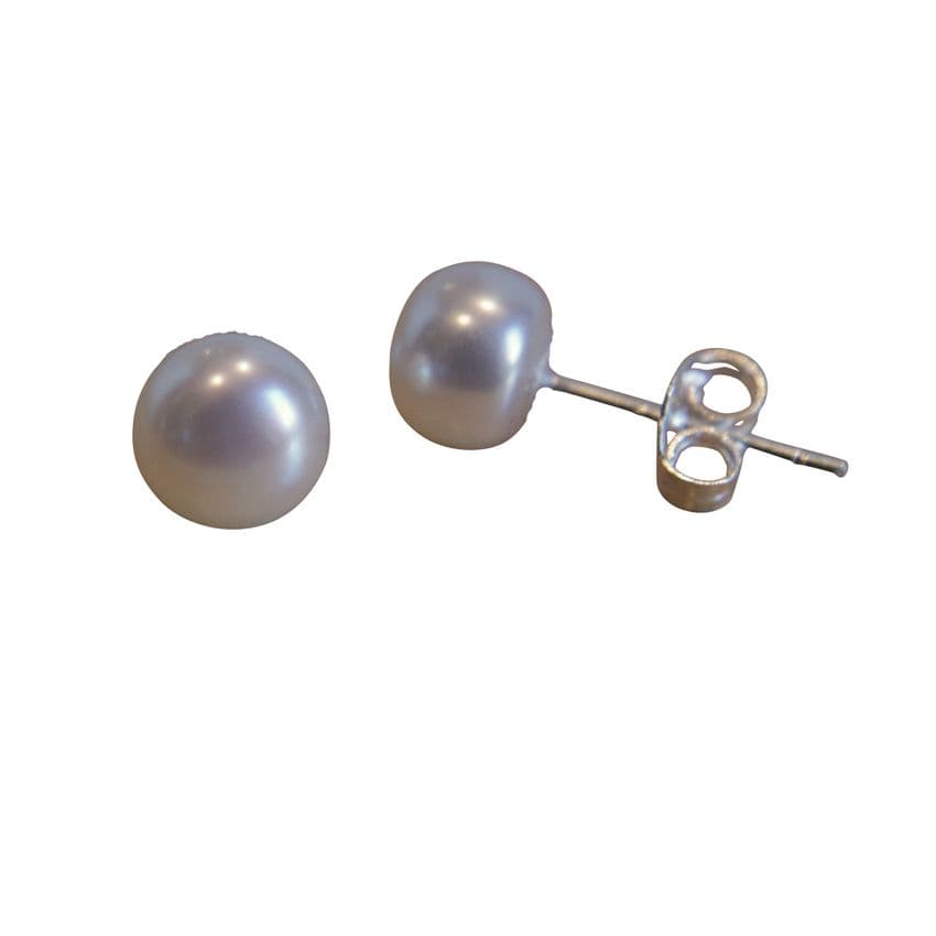 6mm Freshwater pearl stud earrings