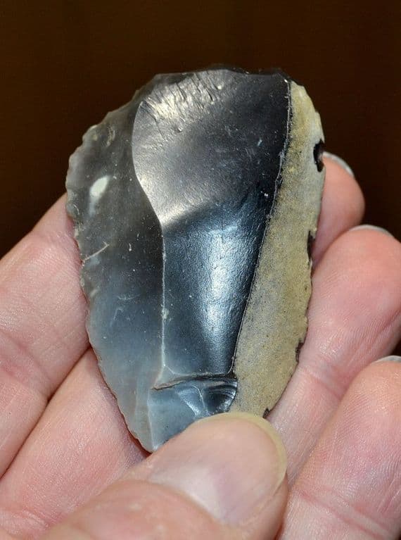 A good sized, well worked and attractive Neolithic flint knife / scraper, Holbrook, Suffolk. SOLD