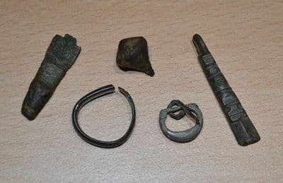 A great value group of 5 x assorted Anglo Saxon bronze artefacts, all found near Market Rasen, Lincolnshire. SOLD