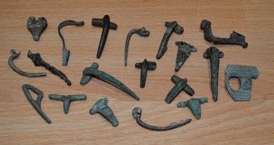 A great value study / retail lot of 19 x assorted lower grade Celtic/Roman bronze brooches SOLD