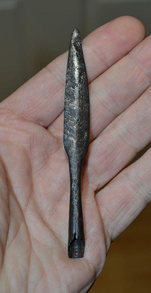 A large and excellent Medieval socketed iron arrowhead River Thames ...
