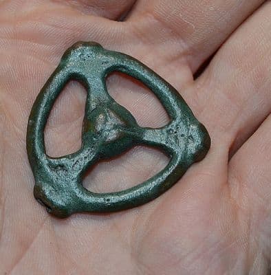 A large,excellent and attractively patinated Viking ornate Tri-sided bronze strap junction. SOLD