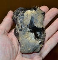 A large, scarce and early Lower Paleolithic flint 