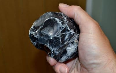 A large, scarce, extremely early Lower Palaeolithic flint 