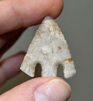 A large & superb Late Neolithic / Early Bronze Age flint Barbed & tanged arrowhead, Leics. SOLD