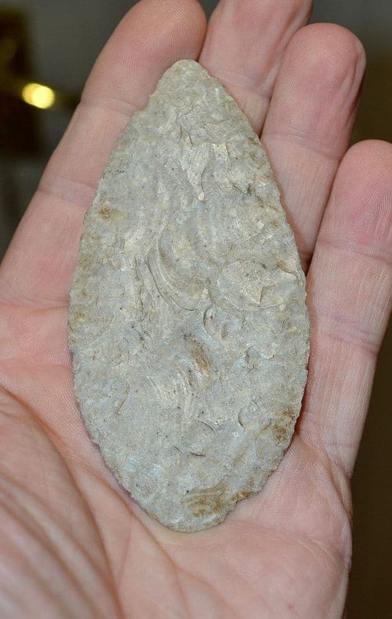 A large & very finely worked Neolithic / Pre-Dynastic Egyptian  flint Leaf shaped knife  (EG4) SOLD