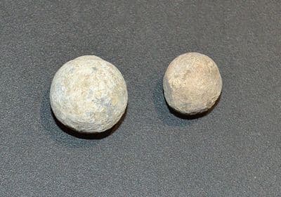 A pair of lead musket balls from Foxy Hill, Lincs. Battle of Gainsborough 1643 (K7) SOLD