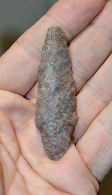 A pleasant Neolithic / Pre-Dynastic Egyptian flint / chert, tanged, arrow / spear point (EG1)  SOLD