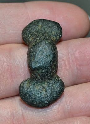 A scarce, heavy and robust Iron Age 