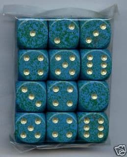 12 x 6-sided Elemental Dice: Mottled Green Gold Spots