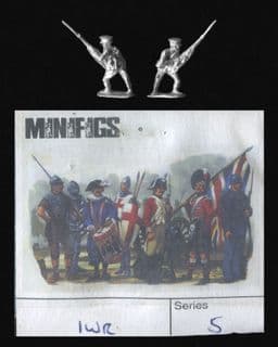 Minifigs 15mm WWI Russian 1WR Infantry Advancing (8)