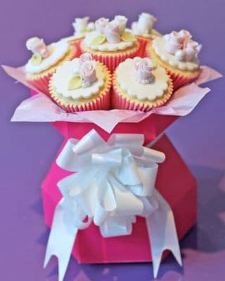 Cupcake Bouquet Boxes & Accessories