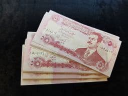 Arabic, 5 Dinars 1992 Emergency Issue, Run of 50 Banknotes, VF to AUNC, BKN1596