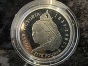 Guernsey, 2001 £5 Coin (Queen Victoria), UNC, OS906