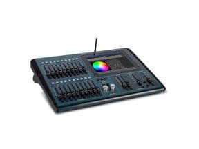 Consola CHAMSYS QuickQ 10 1 universo. 1 DMX Output 5-Pin XLR. ArtNet/sACN/Pathport. WiFi