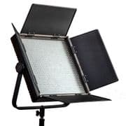 IKAN IFD1024-SP Featherweight Daylight LED Spot Light con adaptadores AB y V-Mount