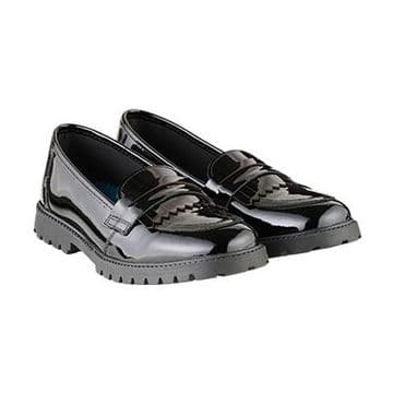 Willow patent girls school shoe