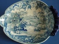 (Sold) Rare Davenport 'Chinoiserie High Bridge' Pouring Dish c1810