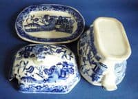 Antique Staffordshire 'Willow' Pattern Sauce Tureen & Stand c1850