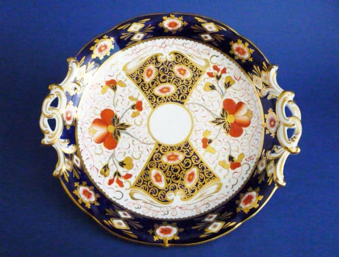 Beautiful Davenport Old Imari Pattern 2614 Pierced Cake Plate