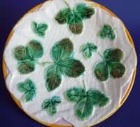 Early George Jones 'Strawberry Leaves on White Napkin' Majolica Plate c1865 #2