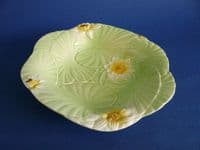 Grimwades Royal Winton Green 'Regina' Water Lily Salad Dish c1934
