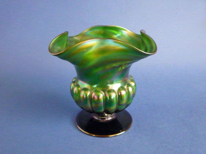 Large Kralik Glass Green Iridescent Art Nouveau Vase C1900 large-kralik-glass-green-iridescent-art-nouveau-vase-c1900