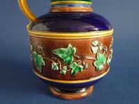 Large Wedgwood Majolica 'Ivy Leaf' Aesthetic Movement Jug c1870