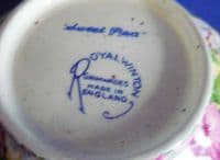 Lovely Art Deco Grimwades Royal Winton 'Sweet Pea' Chintz Two Handled Dish c1936
