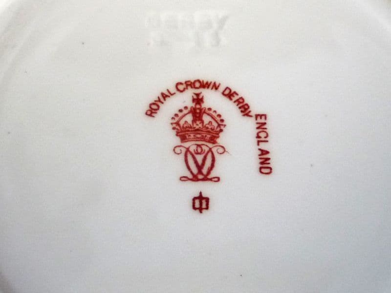 超希少！1982 Crown Derby   Rare Royal Crown Derby Old Imari Japan Pattern 1128 Empire