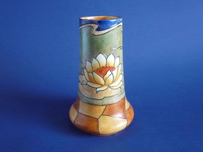 superb-burleigh-ware-water-lily-vase-by-harold-bennett-c1930-sold