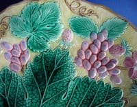 Superb Wedgwood Majolica 'Strawberry & Vine' Plate c1931 #2