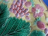 Superb Wedgwood Majolica 'Strawberry & Vine' Plate c1931 #2