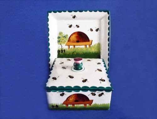 Superb Wemyss Ware 'Beehive' Honey Box and Tray c1900