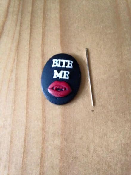 Bite Me Needle Minder