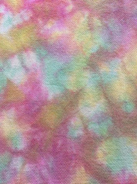 Candy Crush, 32ct linen, 14x20"