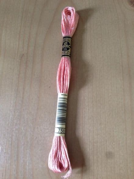DMC 758