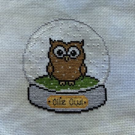 Snow Globe Ollie Owl