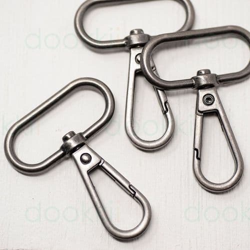 5 x 32mm snap hooks - antique silver