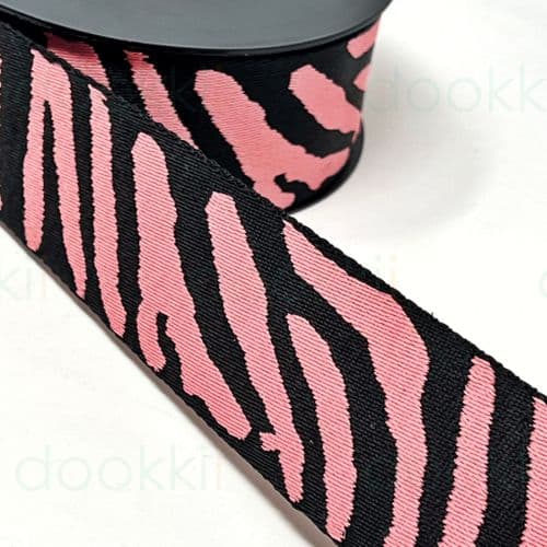 50mm Animal Design - Black/Pink
