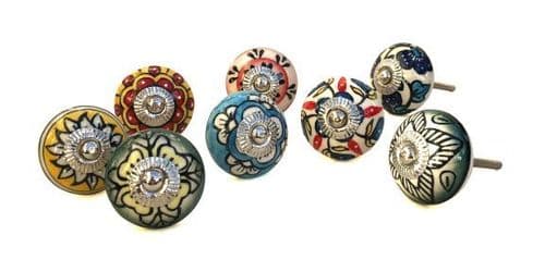 8 Patterned Knobs