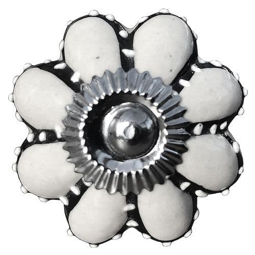 Black dotty flower melon